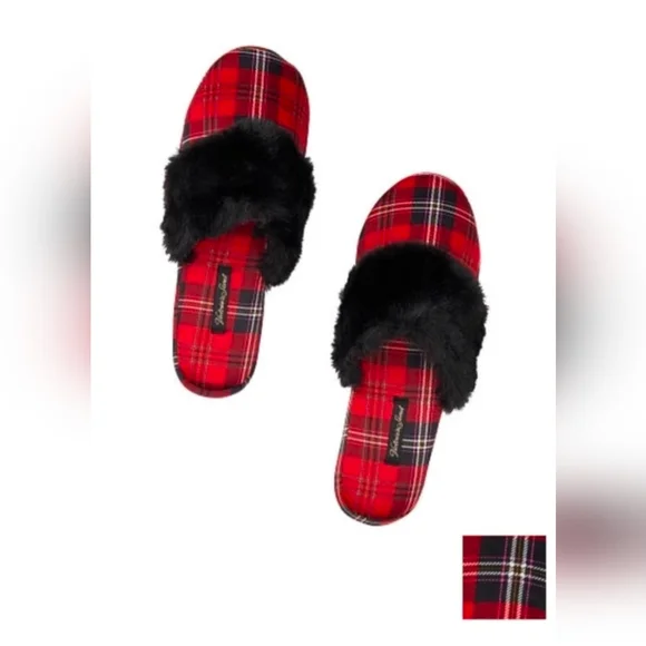 Victoria's Secret Red Plaid Pajama Set Size XS with Slippers Size M